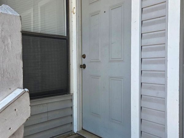 2421 W Slaughter Lane , Austin, TX 78748