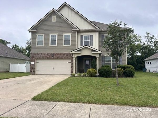204 Princeton Dr , Lebanon, TN 37087