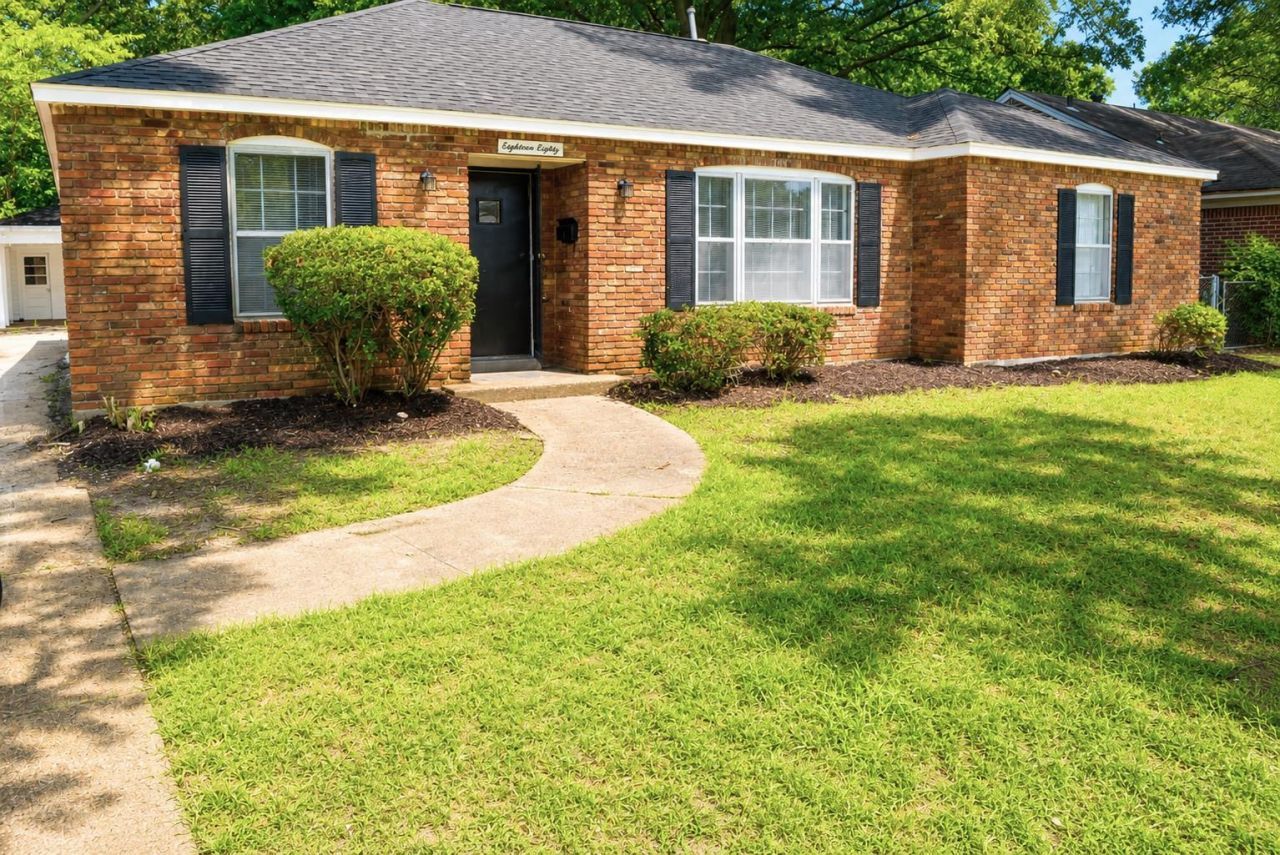 1880 Cornelia Ln, Memphis, TN 38117 Main Photo