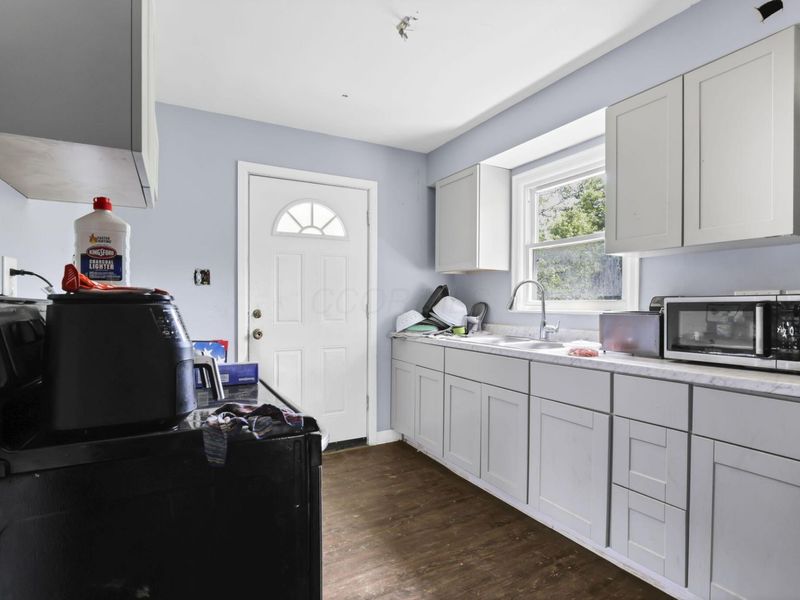 2688 Mcguffey Road , Columbus, OH 43211 Photo 10