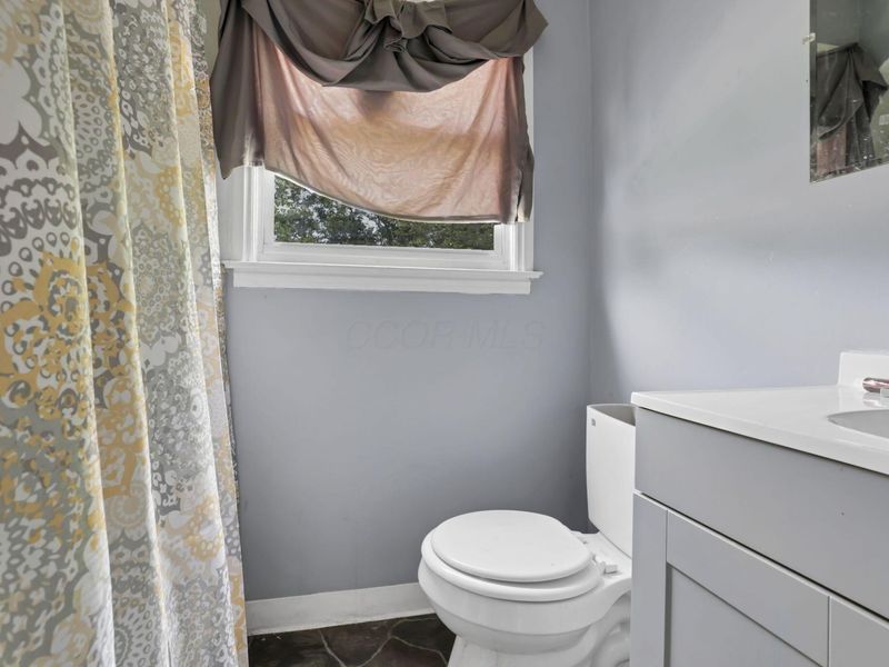 2688 Mcguffey Road , Columbus, OH 43211 Photo 16