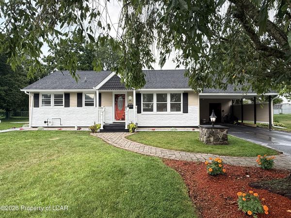 40 Joseph Street, Dallas, PA 18612