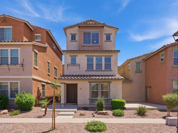 1947 N 77TH Glen, Phoenix, AZ 85035