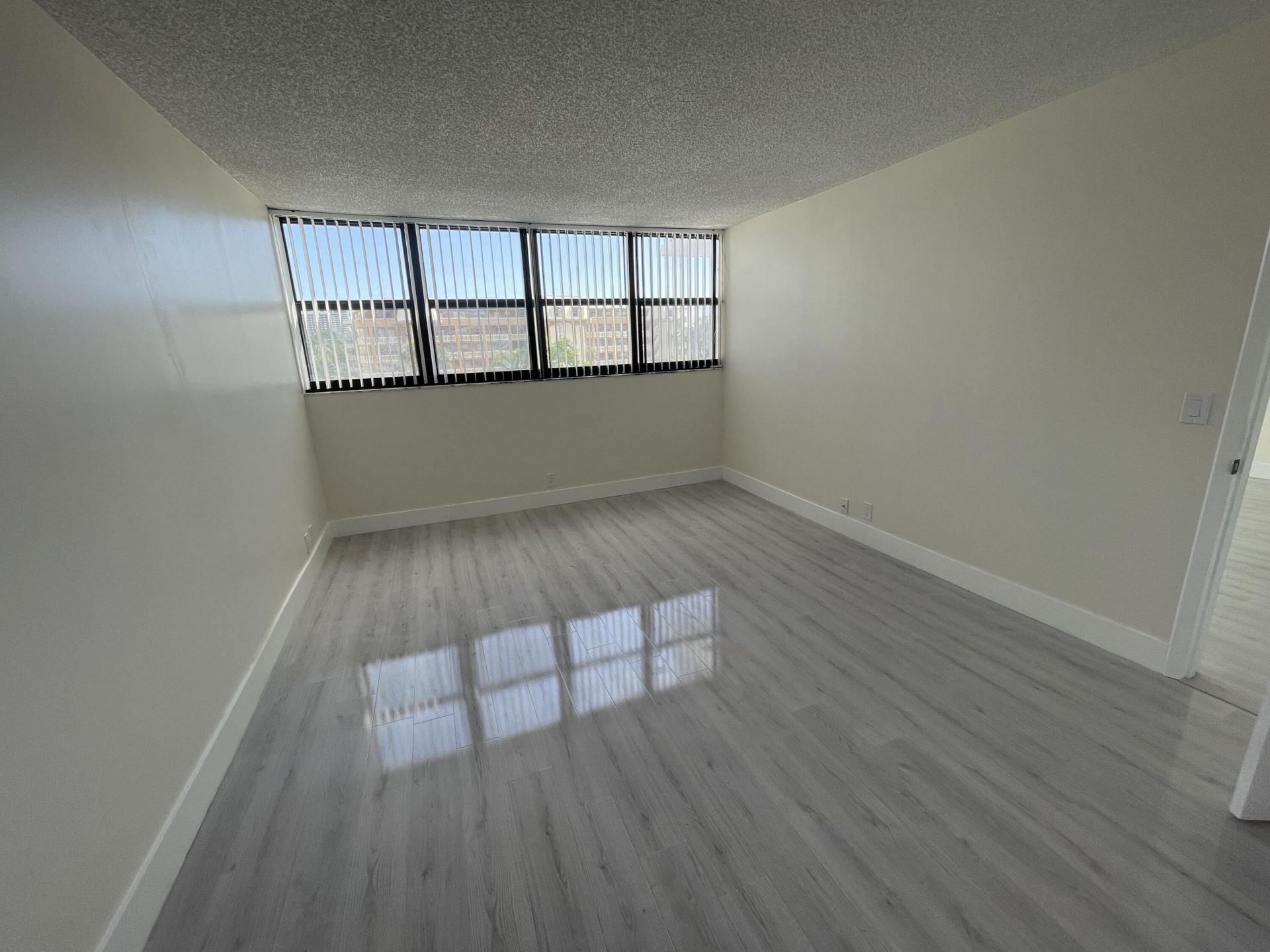 336 Golfview Road, Unit 309, North Palm Beach, FL 33408 Photo