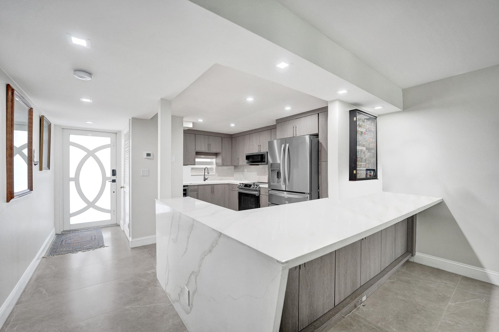 9410 N Hollybrook Lake Drive, Unit 201, Pembroke Pines, FL 33025 Photo