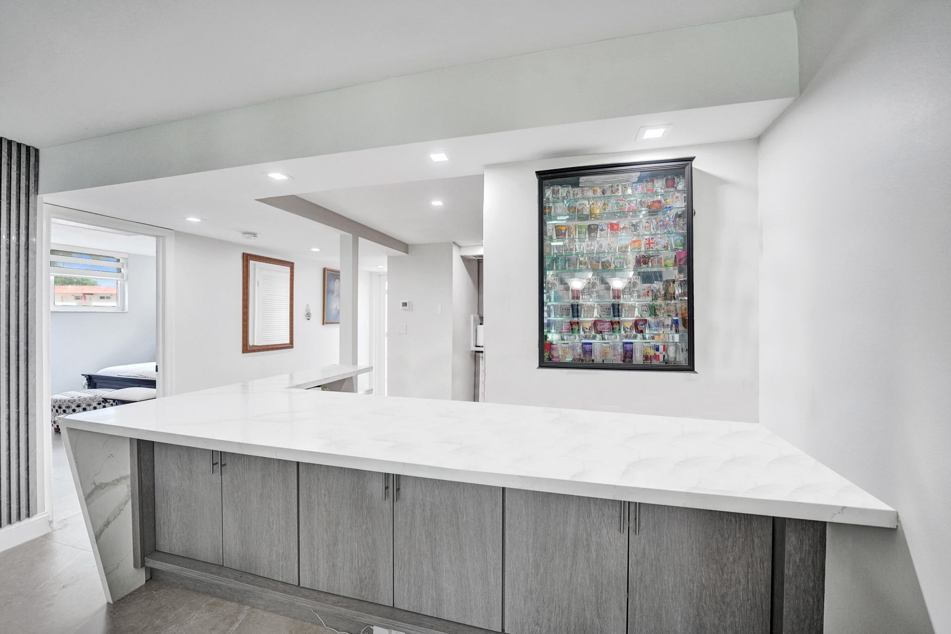 9410 N Hollybrook Lake Drive, Unit 201, Pembroke Pines, FL 33025 Photo