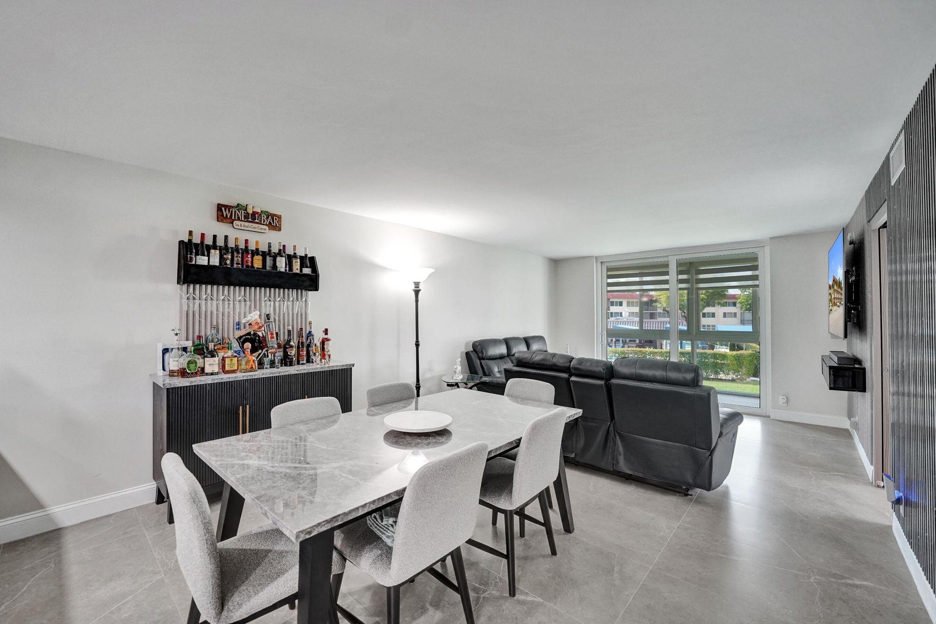 9410 N Hollybrook Lake Drive, Unit 201, Pembroke Pines, FL 33025 Photo