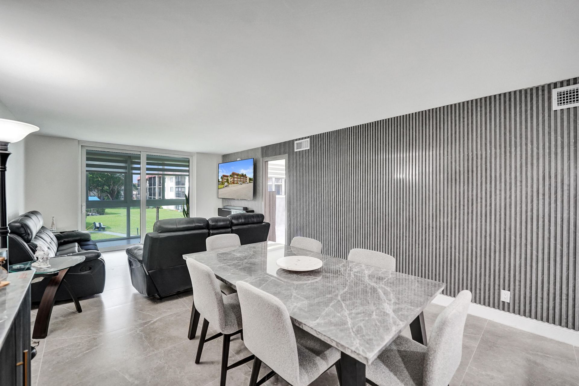 9410 N Hollybrook Lake Drive, Unit 201, Pembroke Pines, FL 33025 Photo