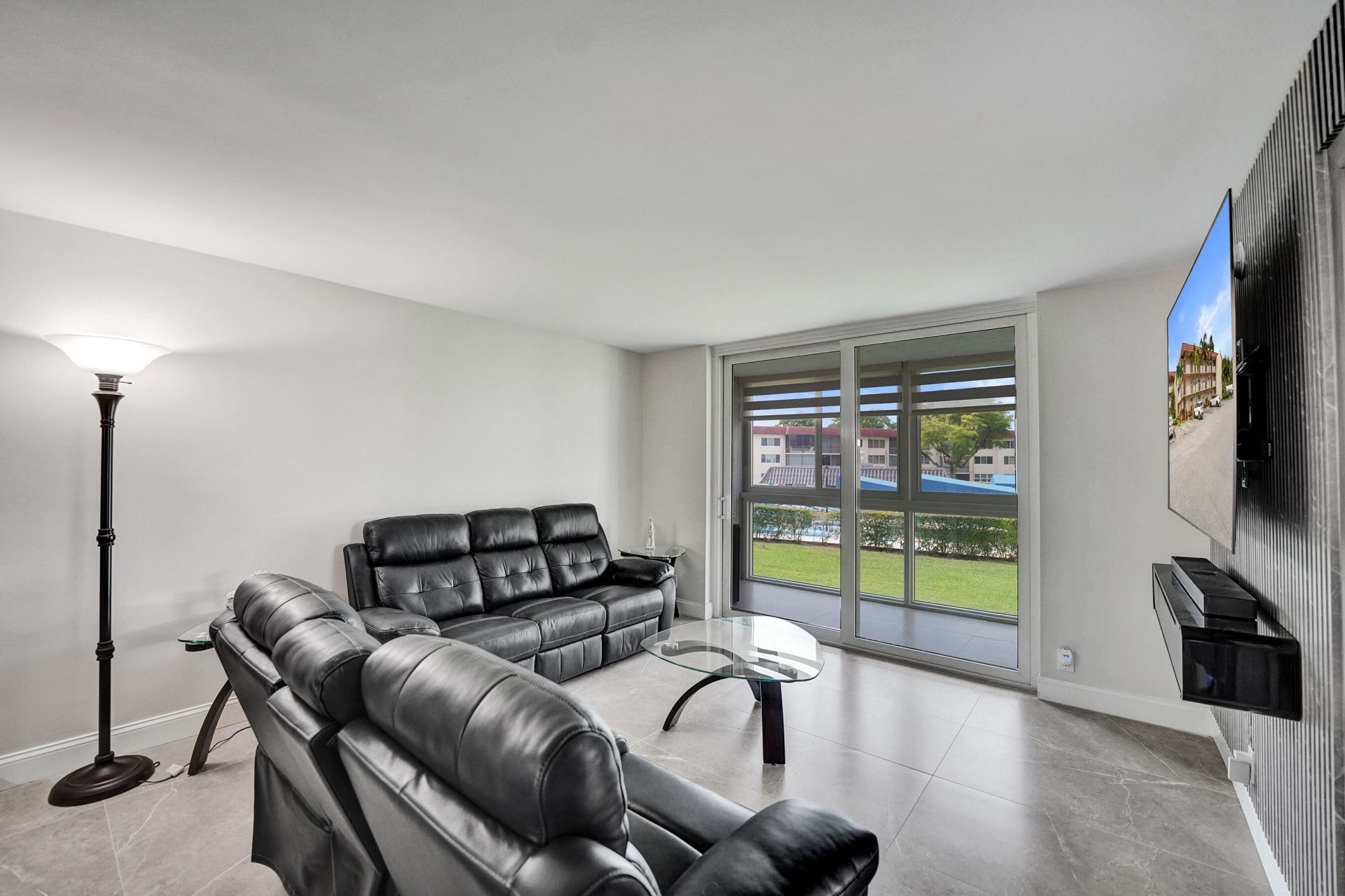 9410 N Hollybrook Lake Drive, Unit 201, Pembroke Pines, FL 33025 Photo