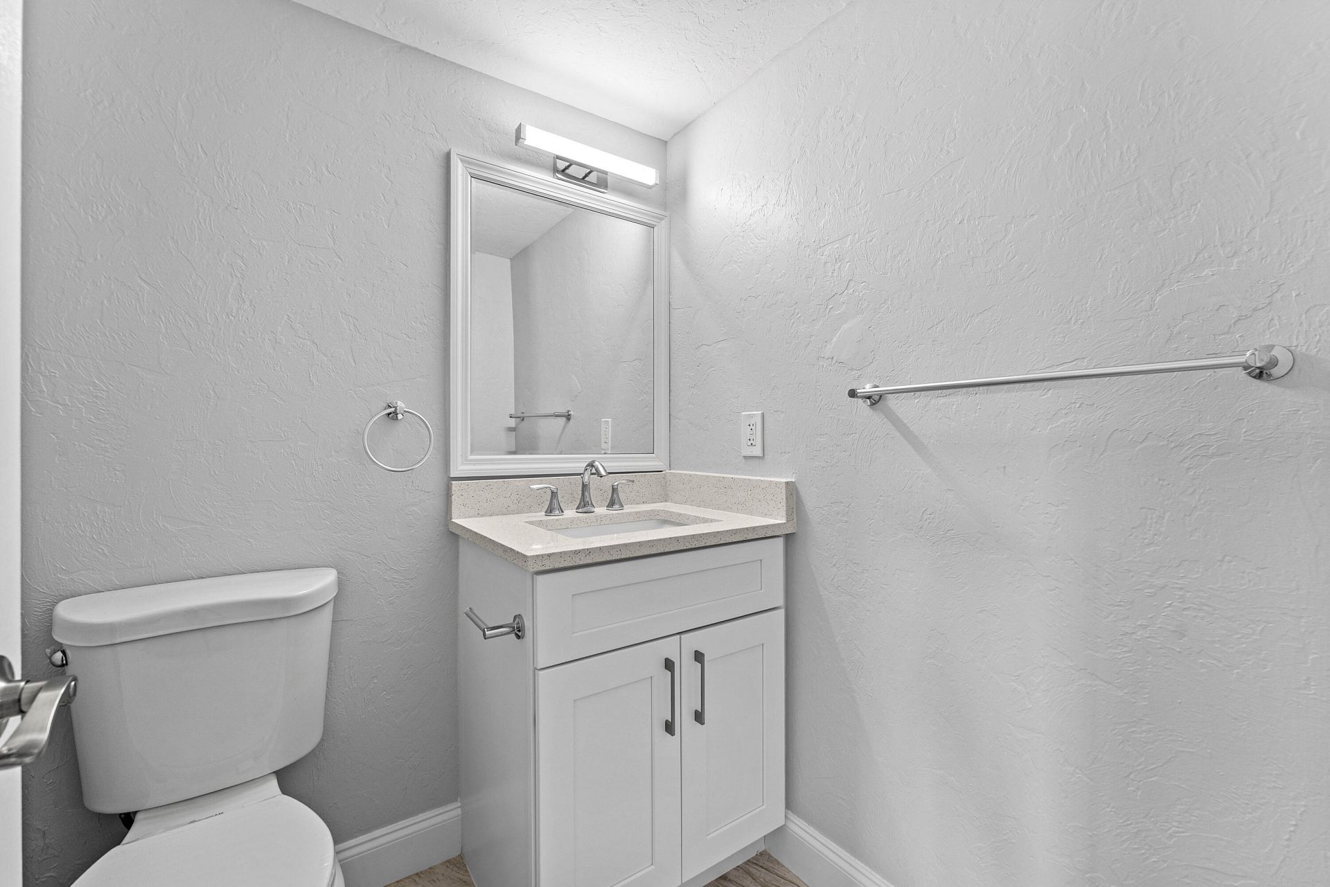 1866 Fairview Villas Drive, Unit 3, Palm Springs, FL 33406 Photo