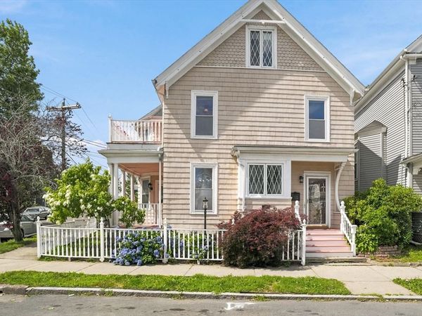 17 Basset St, Lynn, MA 01902