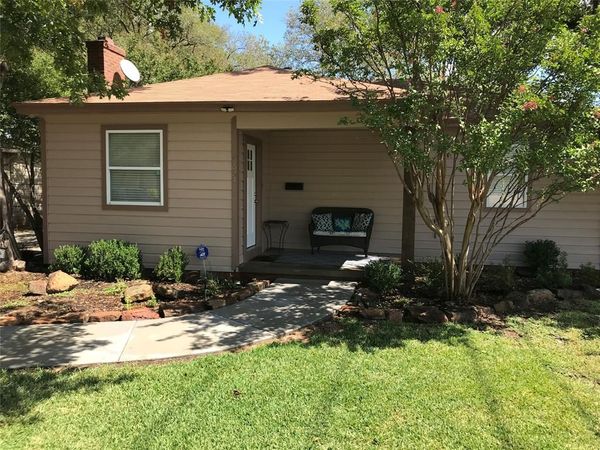 2521 Littlepage Street , Fort Worth, TX 76107