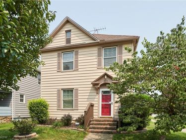 221 7th Street NW, Barberton, OH 44203