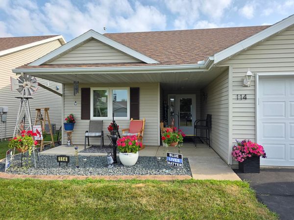 114 6th Avenue NE, Elgin, MN 55932