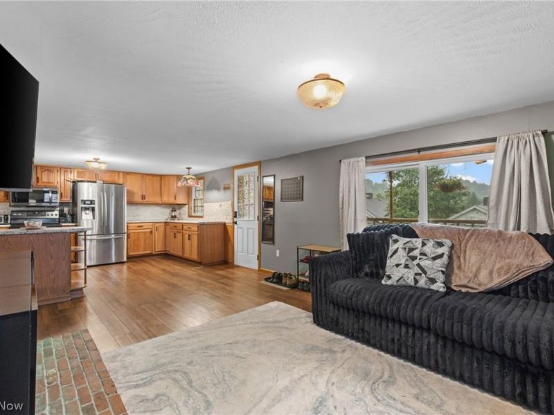 68290 Orchard Avenue, Bridgeport, OH 43912 Photo 12