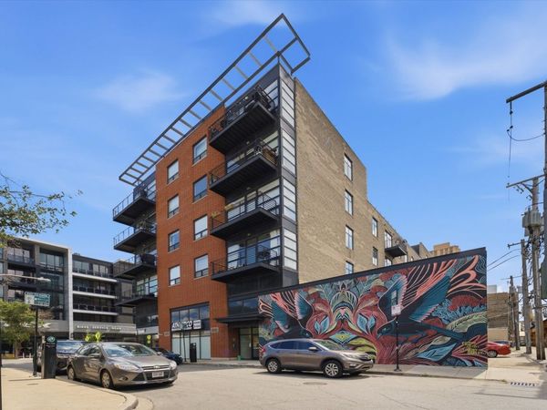 2045 W Concord Place , Unit 606, Chicago, IL 60647