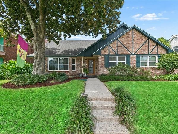 3639 PIN OAK Avenue, New Orleans, LA 70131