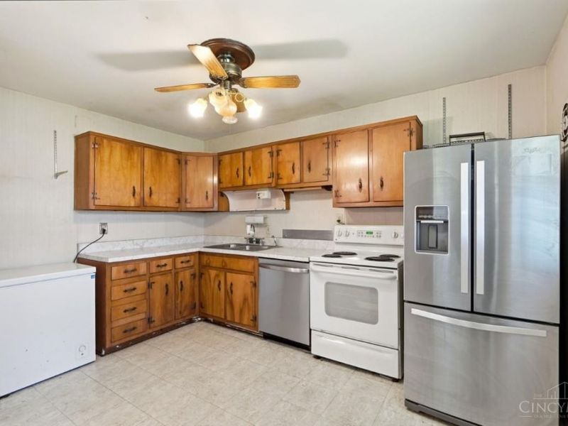 266 Nelson Lane, Springdale, OH 45246 Photo 7