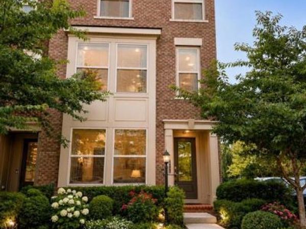 23387 EPPERSON SQUARE, BRAMBLETON, VA 20148