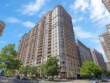 888 N QUINCY STREET, Unit 804, ARLINGTON, VA 22203