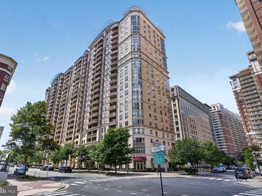 888 N QUINCY STREET, Unit 804, ARLINGTON, VA 22203