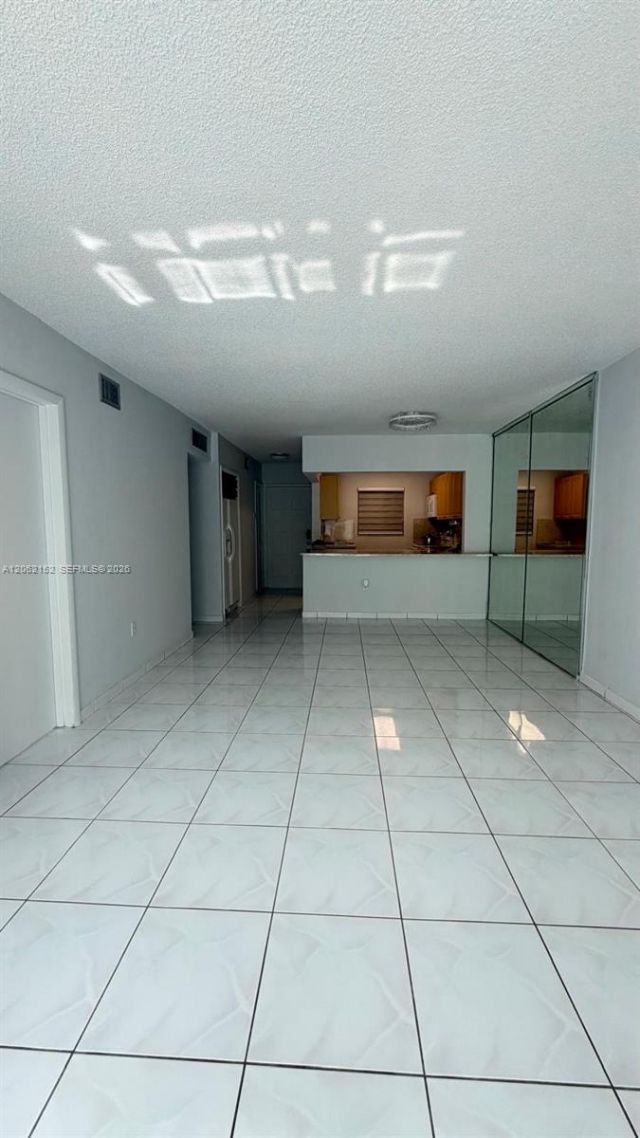 120 Royal Palm Rd, Unit 111, Hialeah Gardens, FL 33016 Photo