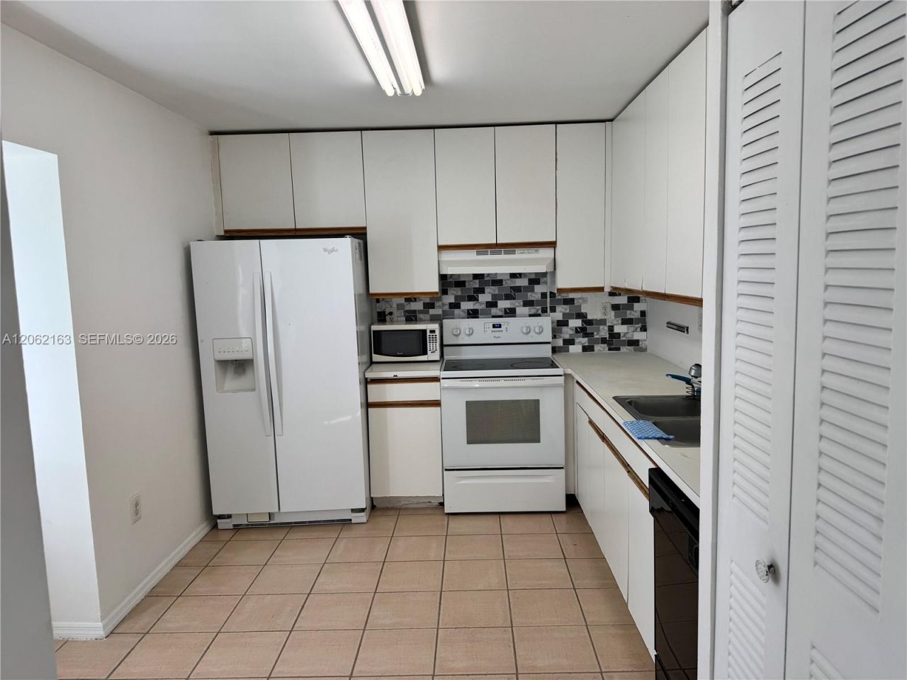 14700 SW 139th Ave, Unit 4-40, Miami, FL 33186 Photo