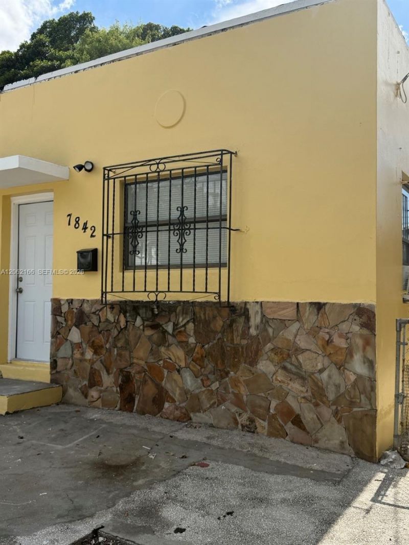 7842 NW 5th Ave, Unit FRONT, Miami, FL 33150 Photo
