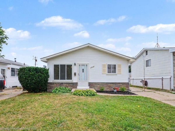 20158 Abrahm Street, Clinton Township, Mi 48035