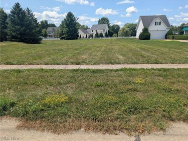549 William Street, LaGrange, OH 44050