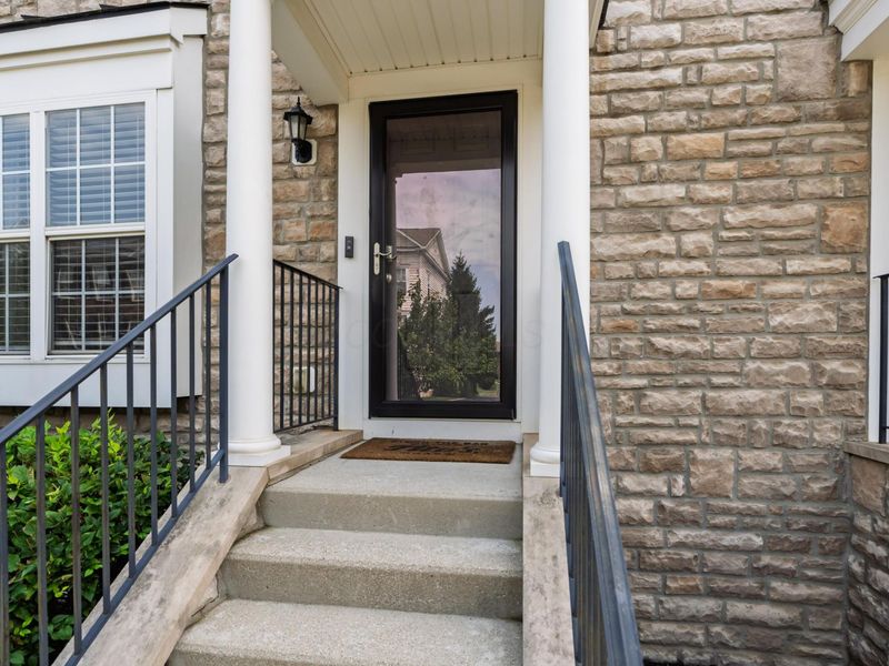 5595 Crystal Falls Street, Unit 48, Dublin, OH 43016 Photo 3