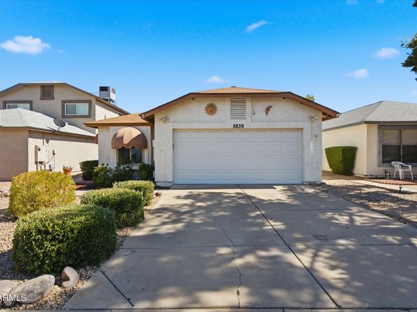 8839 W BLUEFIELD Avenue, Peoria, AZ 85382