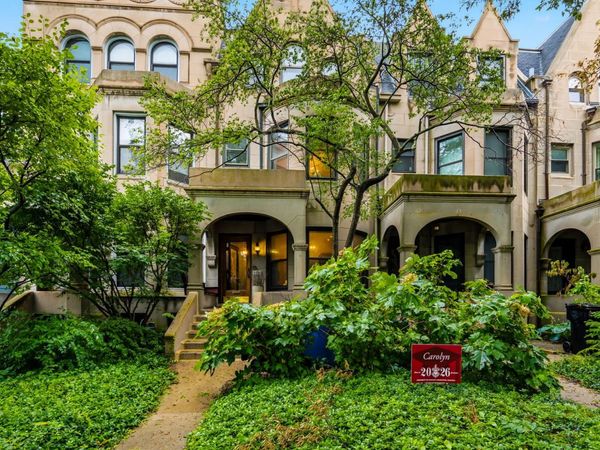5801 S Blackstone Avenue , Chicago, IL 60637