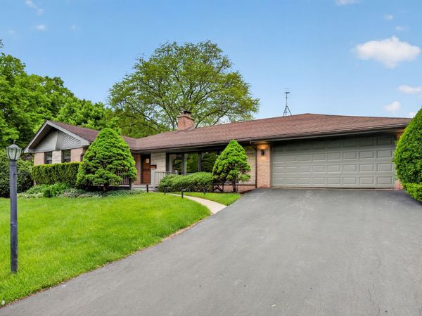 516 ELDON Place , Downers Grove, IL 60516