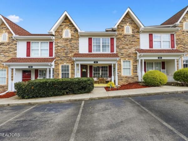 523 Orchard Valley Way, Sevierville, TN 37862