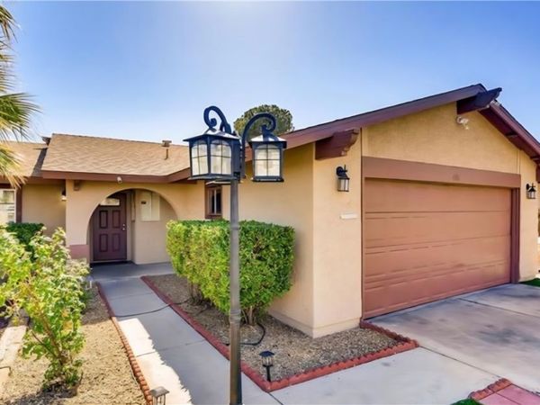 4181 Royalhill Avenue, Las Vegas, NV 89121