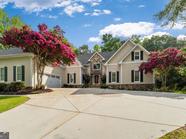 66 Hidden Lakes Drive, Carrollton, GA 30116