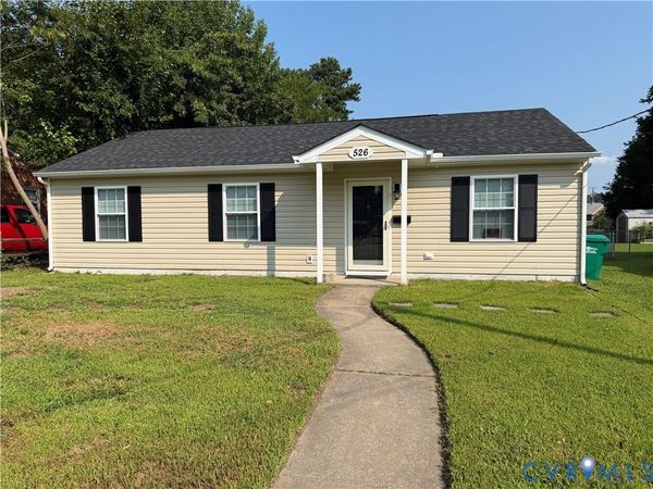 526 Roslyn Avenue , Colonial Heights, VA 23834