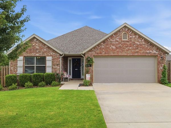 491 La Riata Street, Farmington, AR 72730