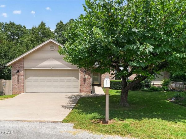 9 Harrington Circle, Bella Vista, AR 72714