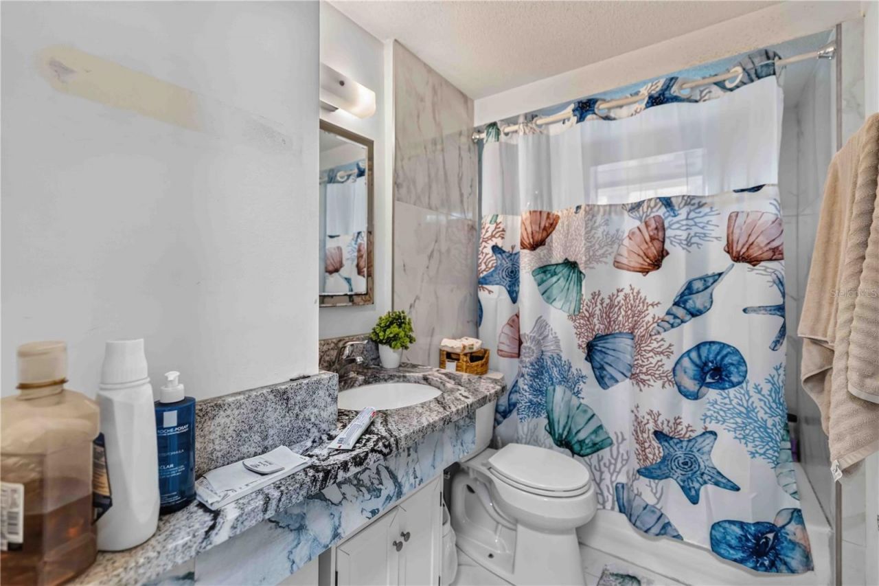 5408 Evora Avenue, Sarasota, FL 34235 Photo