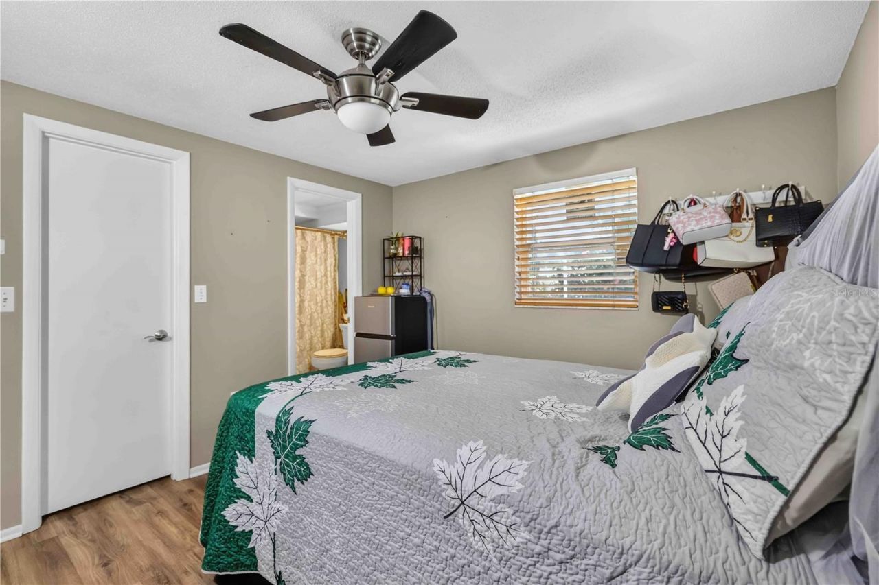5408 Evora Avenue, Sarasota, FL 34235 Photo