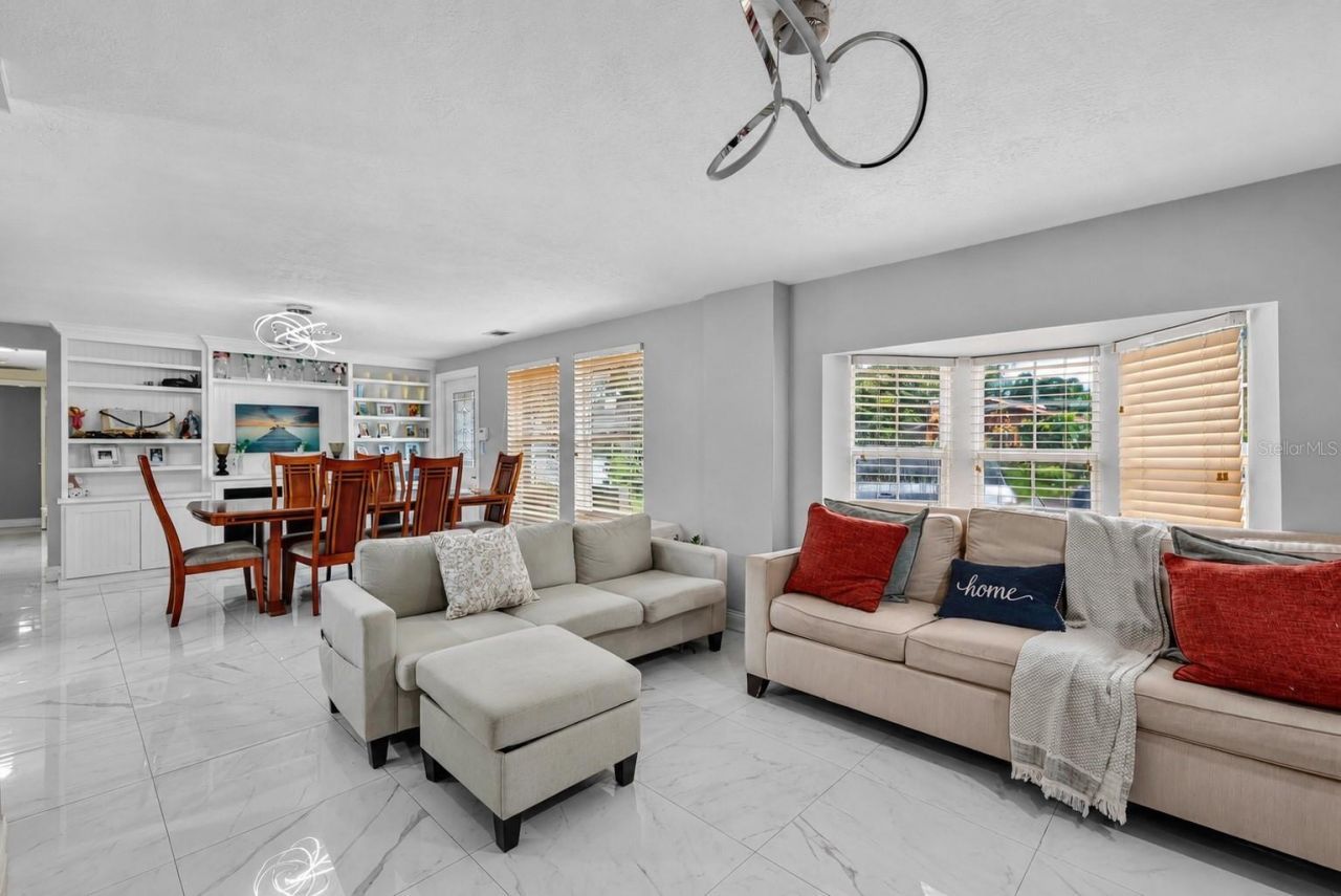 5408 Evora Avenue, Sarasota, FL 34235 Photo