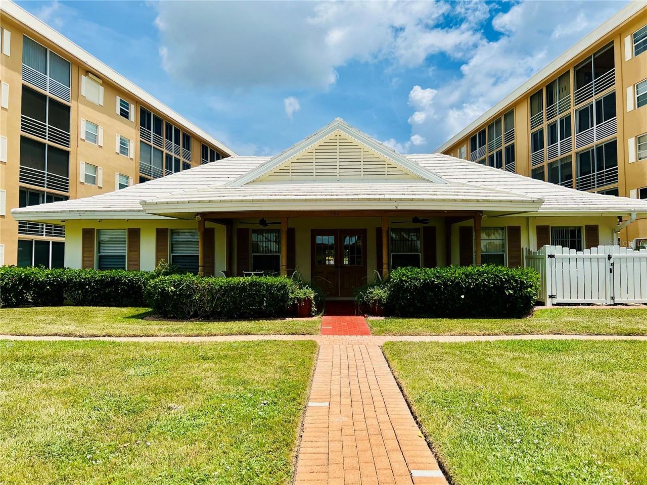 304 Golfview Road, Unit PH7, North Palm Beach, FL 33408 Photo