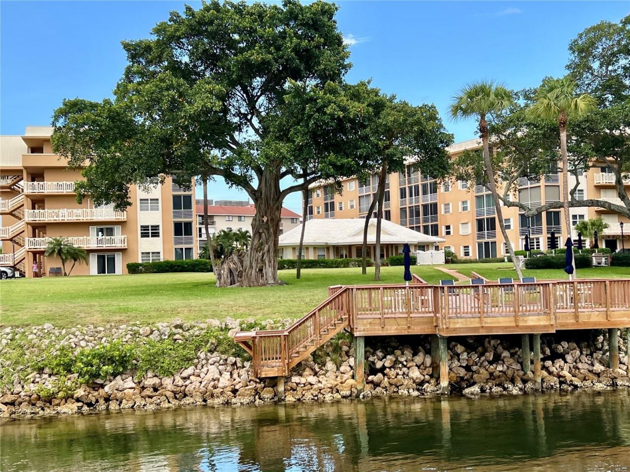 304 Golfview Road, Unit PH7, North Palm Beach, FL 33408 Photo