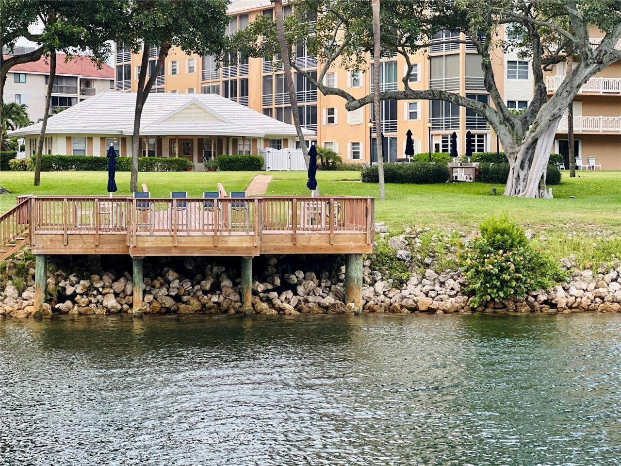 304 Golfview Road, Unit PH7, North Palm Beach, FL 33408 Photo
