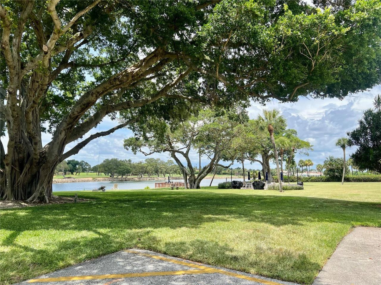 304 Golfview Road, Unit PH7, North Palm Beach, FL 33408 Photo