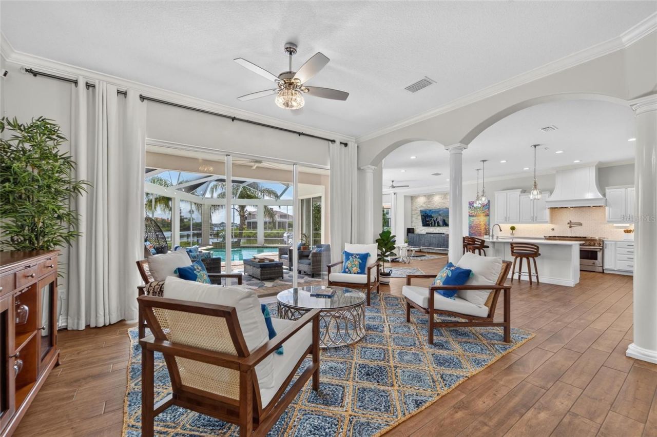 6203 Marbella Boulevard, Apollo Beach, FL 33572 Photo
