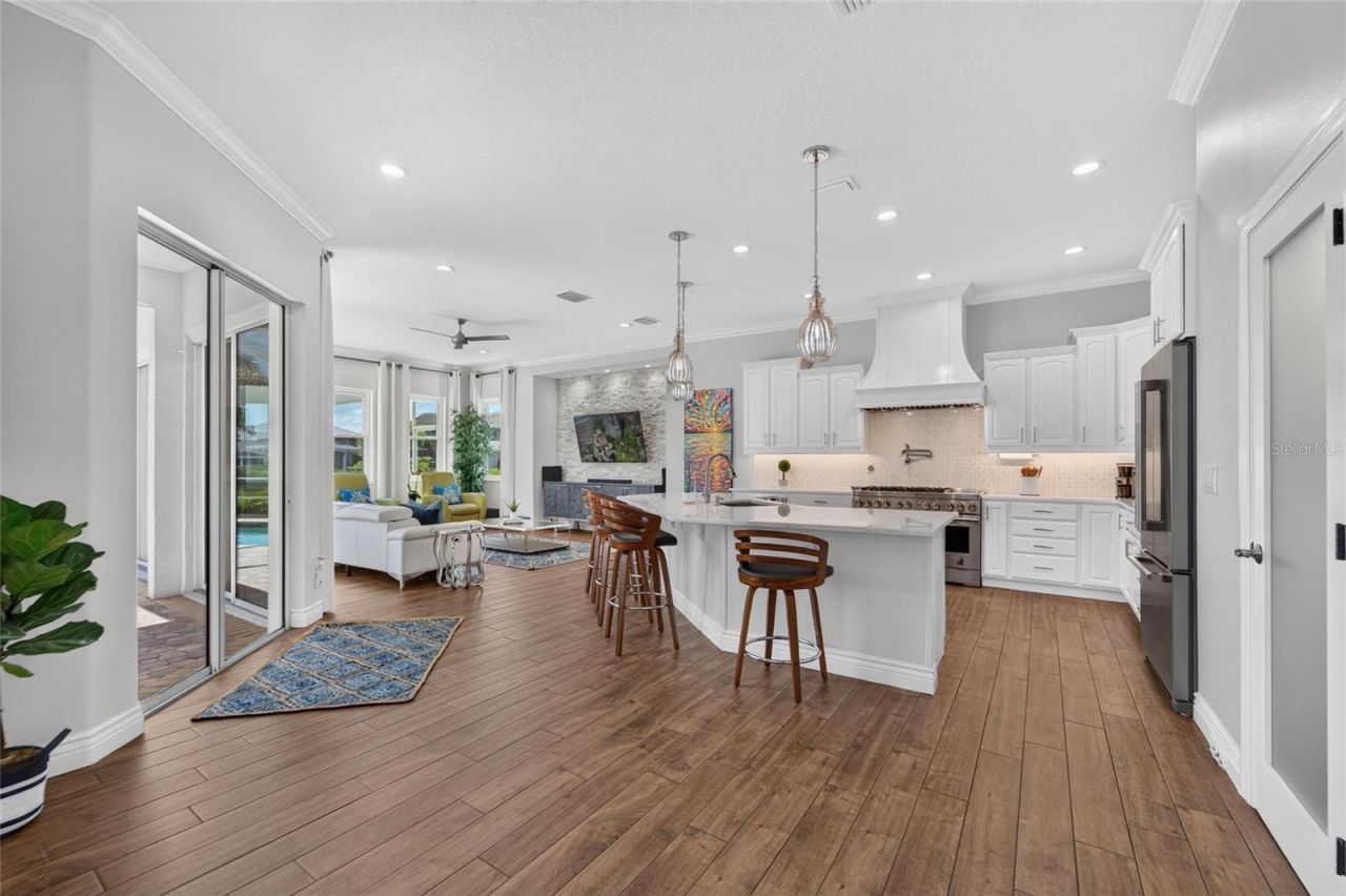 6203 Marbella Boulevard, Apollo Beach, FL 33572 Photo