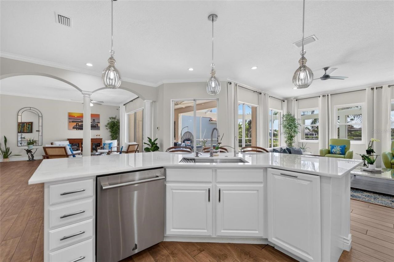 6203 Marbella Boulevard, Apollo Beach, FL 33572 Photo